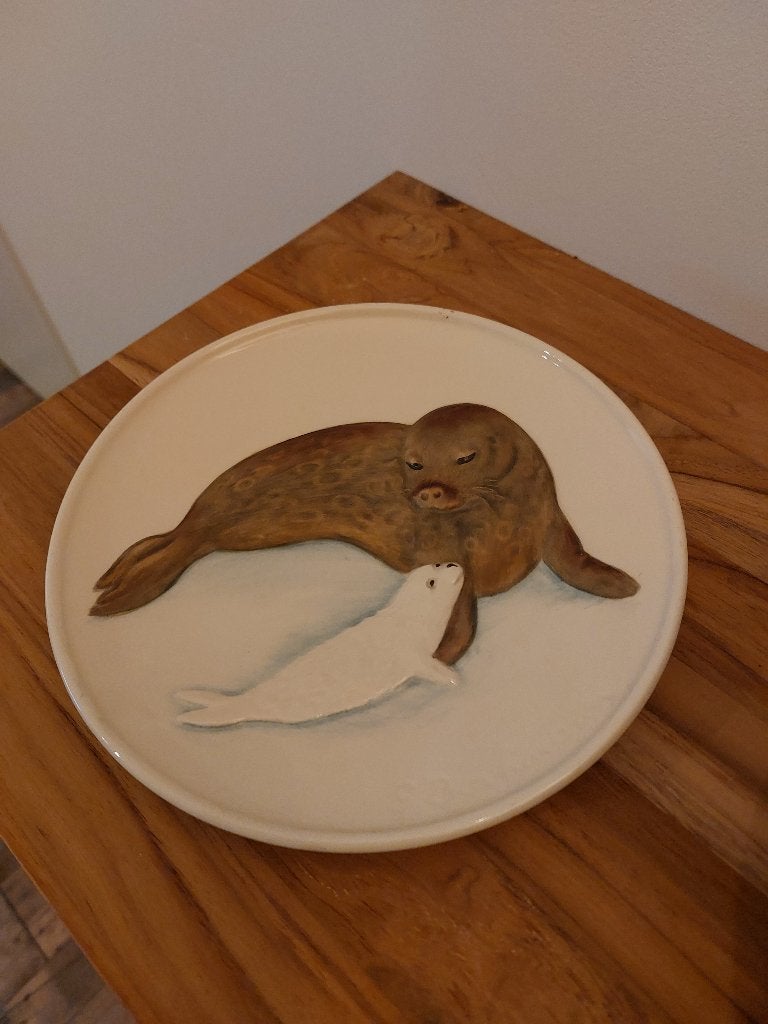 Goebel bordje met zeehonden, Verzamelen, Beelden en Beeldjes, Ophalen, Zo goed als nieuw, Dier