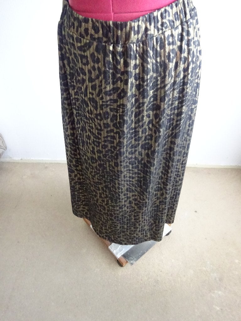 Norah midi rok mt 46, Kleding | Dames, Verzenden, Zwart, Maat 46/48 (XL) of groter, Zo goed als nieuw