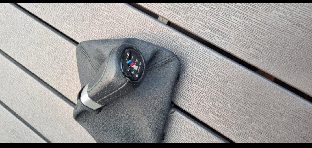 NIEUWSTAAT M- SPORT
GEPERFOREERD SCHAKELPOOK BMW

E81 E82 E, Ophalen of Verzenden