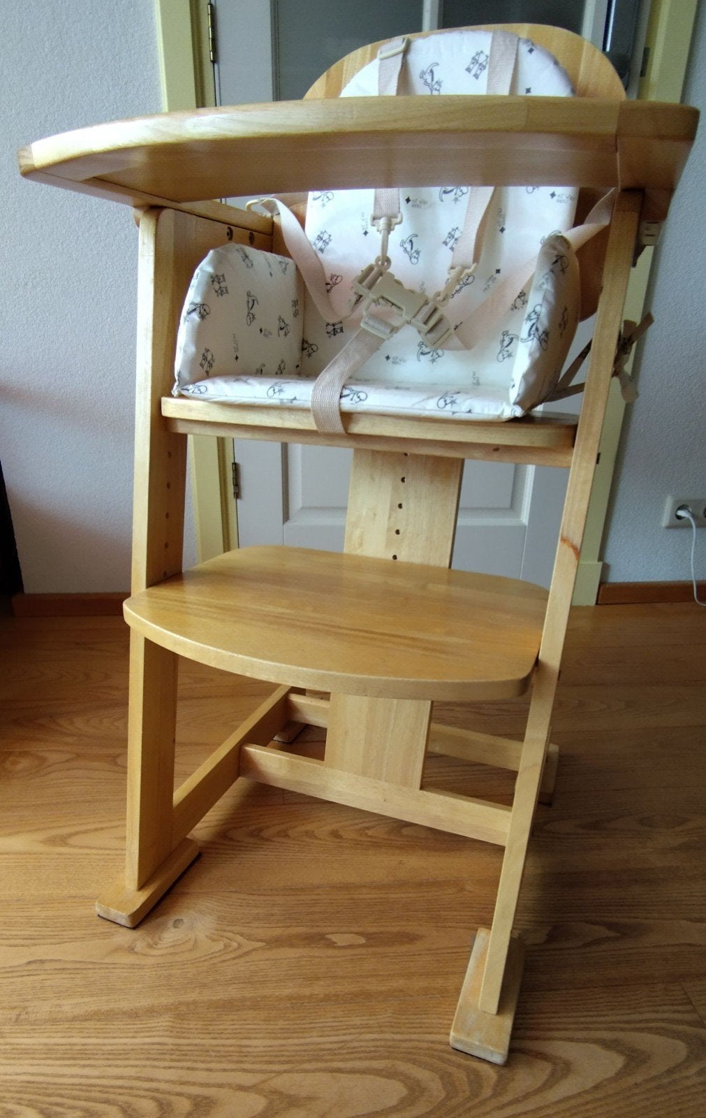 Houten meegroeistoel met eetblad en gordel, Ophalen, Gebruikt, Meegroeistoel, Gordel(s)