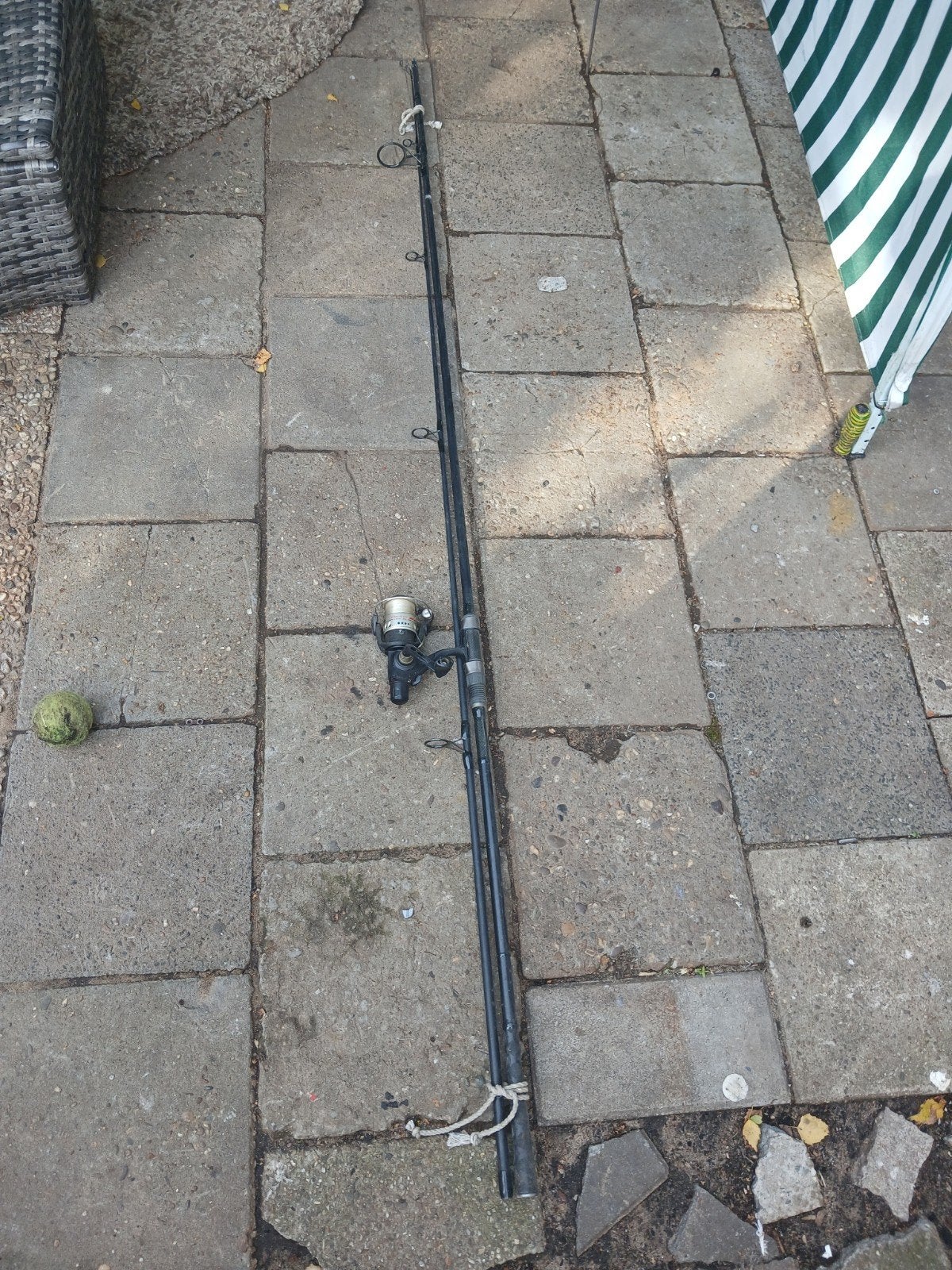 Vishengel met molen - Compleet en klaar voor gebruik, Ophalen of Verzenden, Gebruikt, Complete hengel
