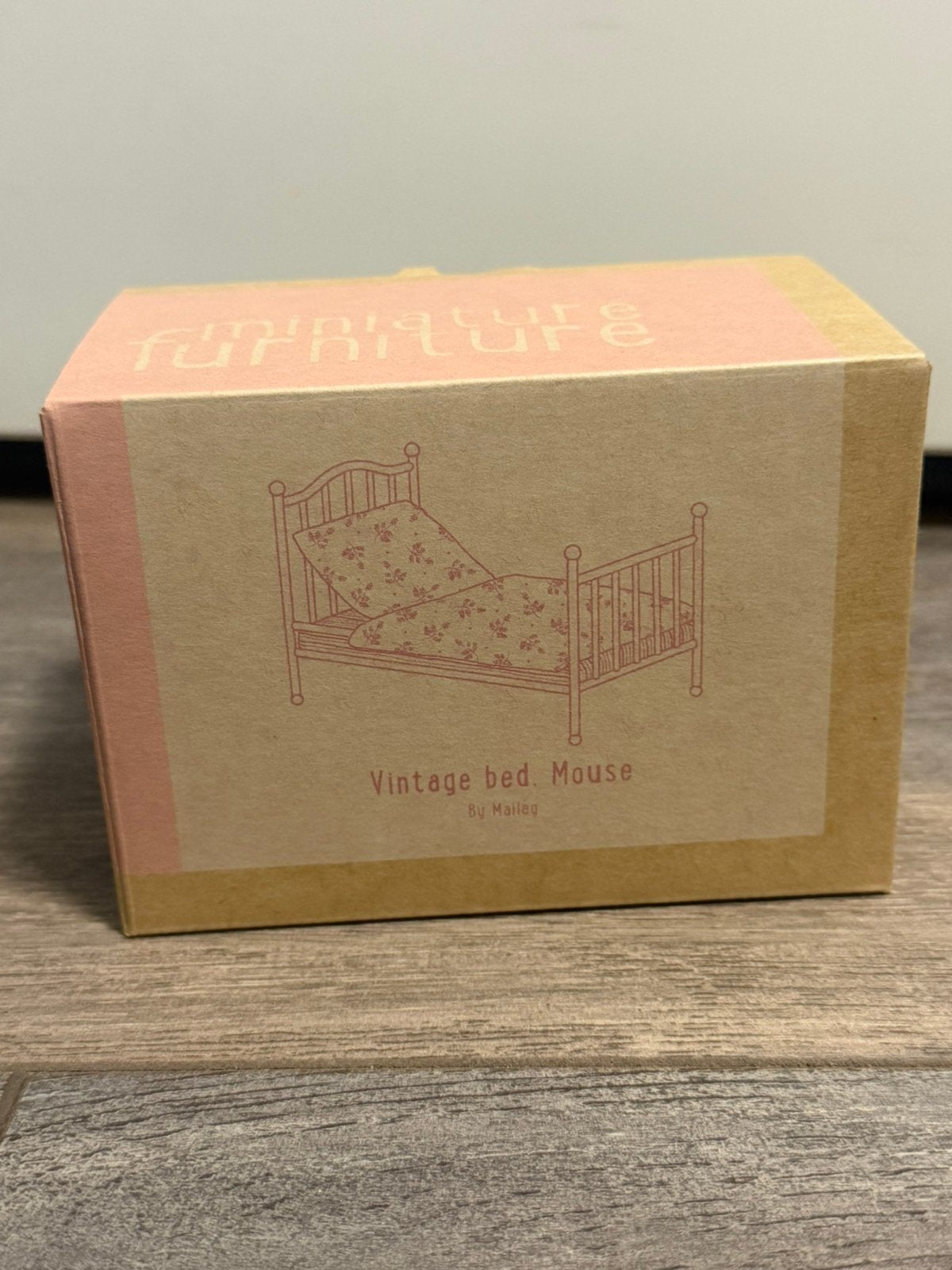 Maileg vintage bed, Verzamelen, Poppenhuizen en Toebehoren, Ophalen of Verzenden, Nieuw, Poppenhuis