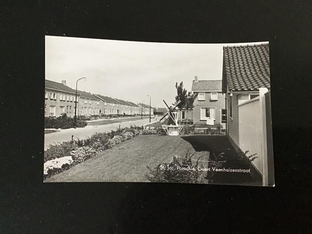Ansichtkaart. Sint Jacobiparochie. Geert Veenhuizenstraat., Verzenden, 1960 tot 1980, Gelopen, Friesland