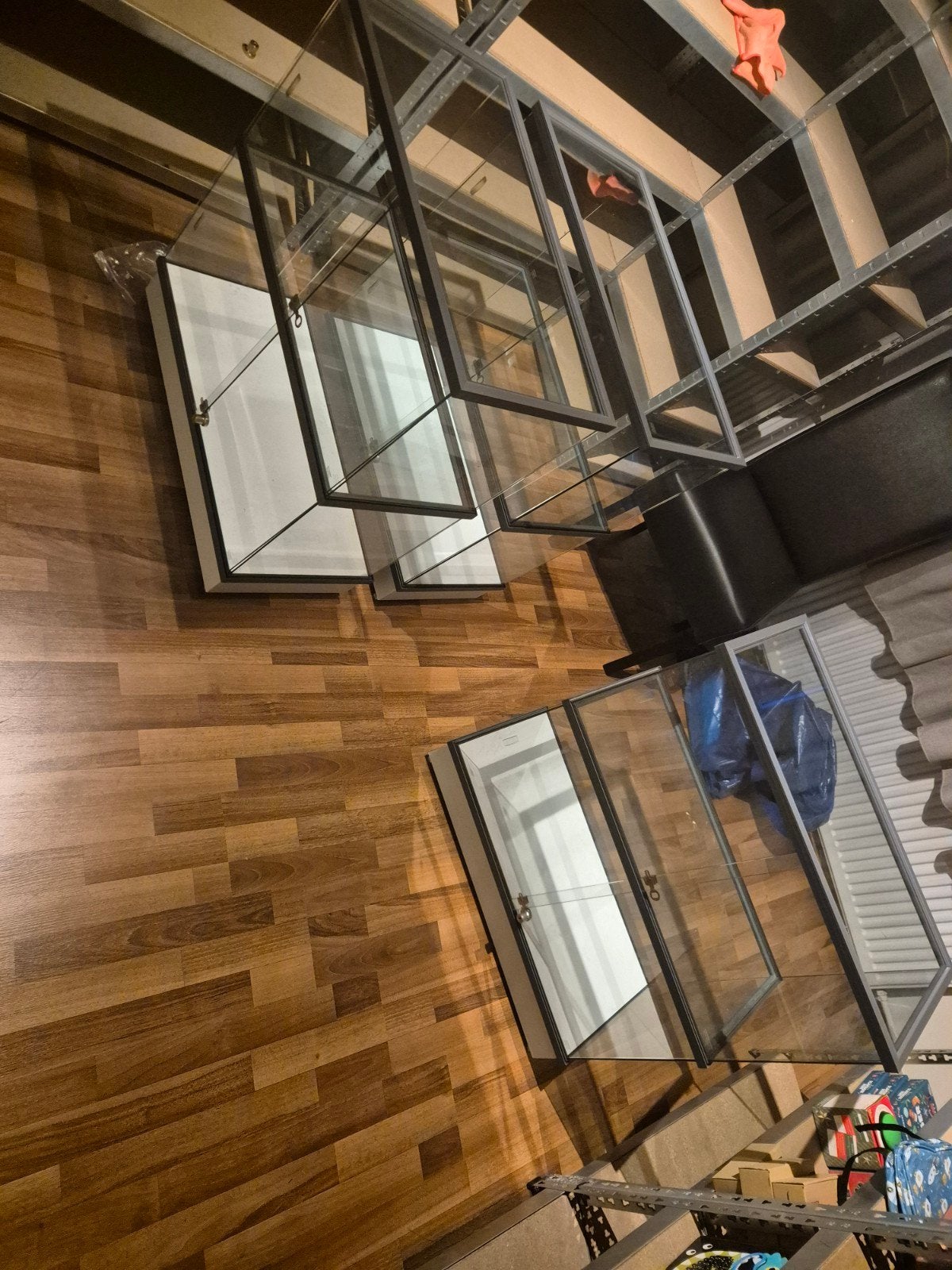 Modulaire glazen vitrines met sloten - 3 stuks, Ophalen, Gebruikt, 100 tot 150 cm, 100 tot 150 cm
