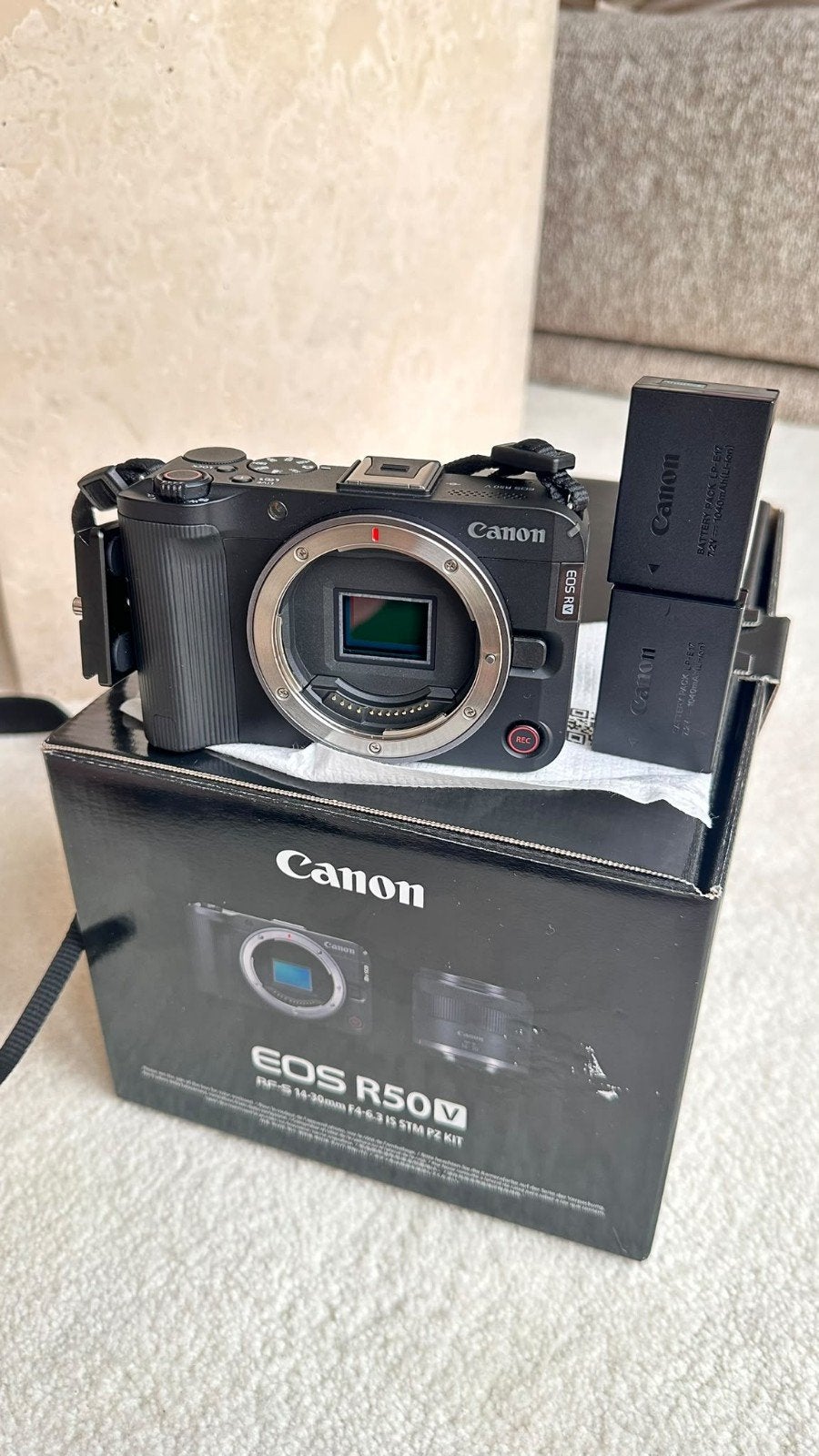 Canon EOS R50V Systeemcamera body + Garantie, Audio, Tv en Foto, Canon, Ingebouwde flitser, Accu, Ophalen of Verzenden