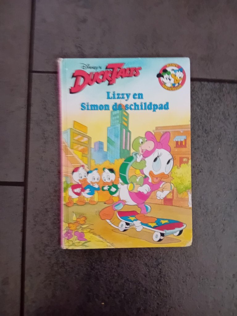 Disney Boekenclub boekje Ducktales Lizzy en Simon de schildp, Verzamelen, Disney, Ophalen of Verzenden, Overige figuren, Gebruikt