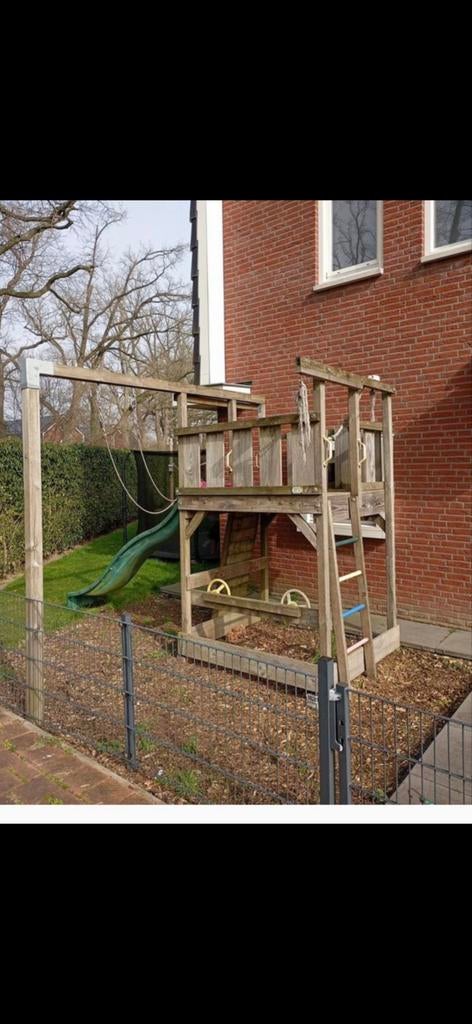 Houten speeltoestel met glijbaan en schommel, Ophalen of Verzenden, Gebruikt, Schommel