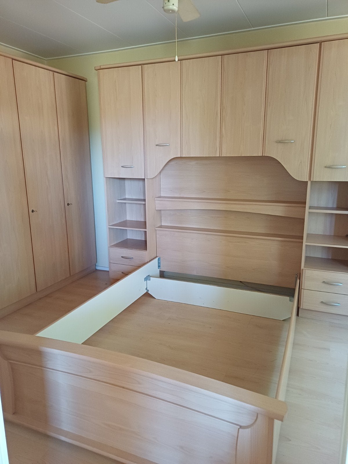 Complete slaapkamerinrichting met bed en kasten, Huis en Inrichting, Slaapkamer | Complete slaapkamers, Ophalen, Gebruikt, Tweepersoons