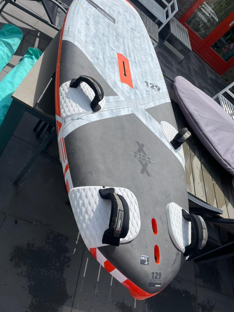 Rrd x-fire 129 v10 228x85cm, Watersport en Boten, Windsurfen, Ophalen, Gebruikt, Minder dan 250 cm, RRD