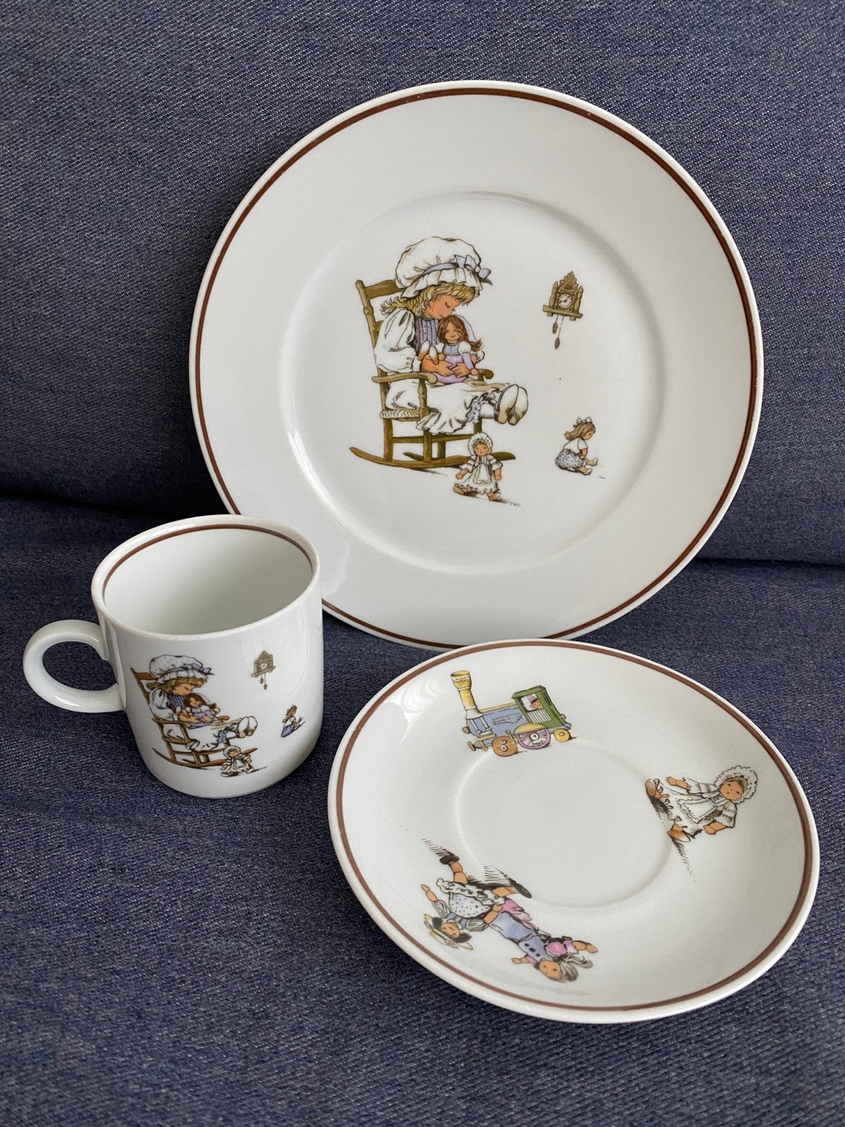 Bord, kop en schotel van Tirschenreuth Bavaria, Huis en Inrichting, Gebruikt, Overige merken, Keramiek, Vintage