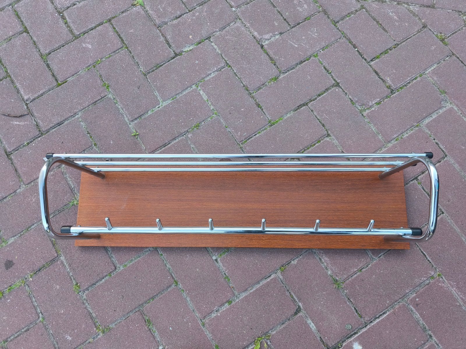 Vintage teakhouten en verchroomd metalen kapstok, Wandkapstok, Gebruikt, Ophalen of Verzenden, Minder dan 100 cm