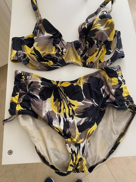 Bikini Fantasie maat 38 cup 75 D zgan, Overige kleuren, Fantasy, Ophalen of Verzenden, Zo goed als nieuw
