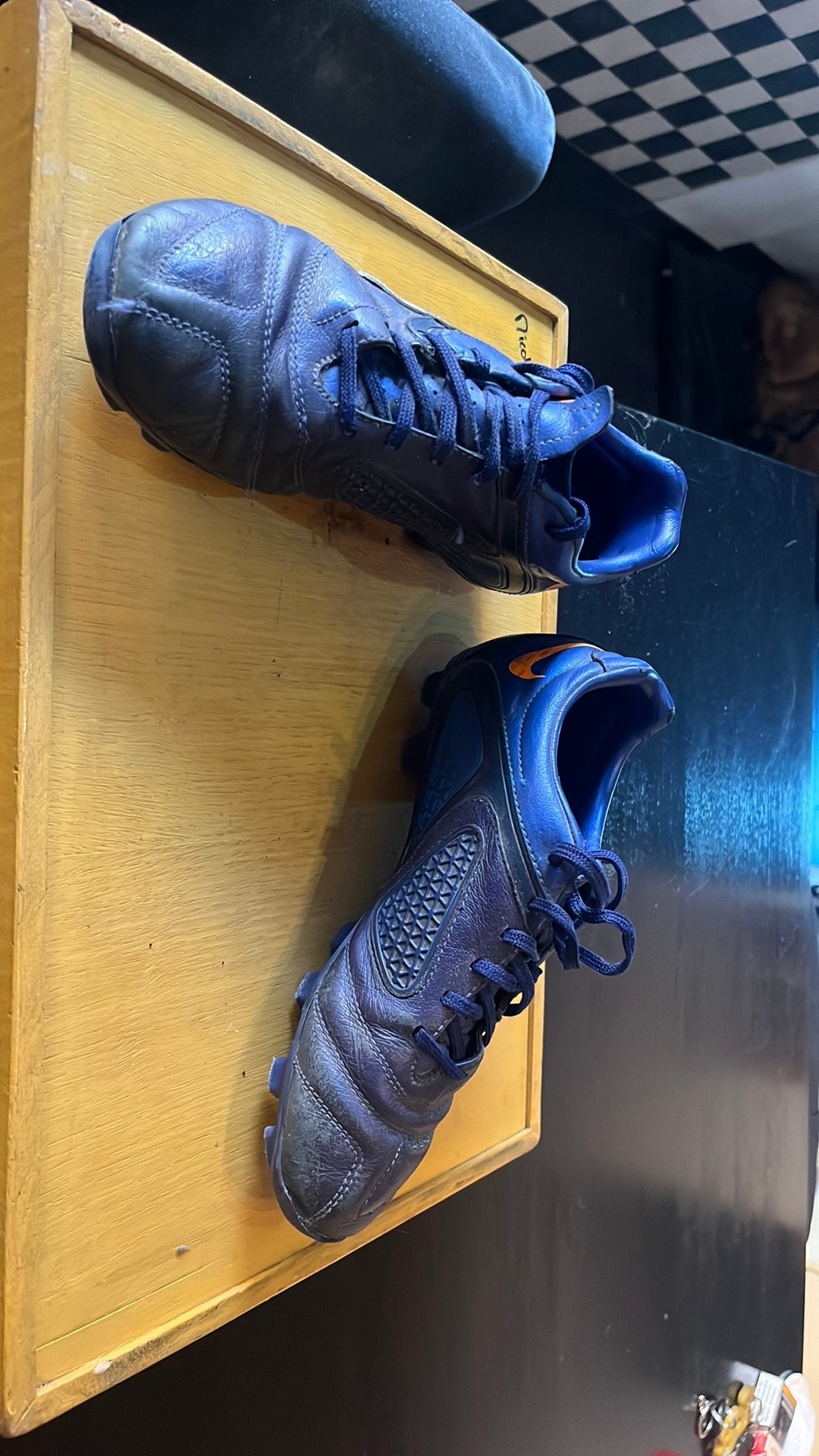 Voetbalschoenen Nike Eur maat 39 donkerblauw, Ophalen, Gebruikt, Schoenen, Maat L