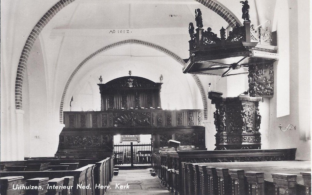 Uithuizen Interieur N.H. Kerk Oude ansichtkaart A1363, Ophalen of Verzenden, 1940 tot 1960, Gelopen