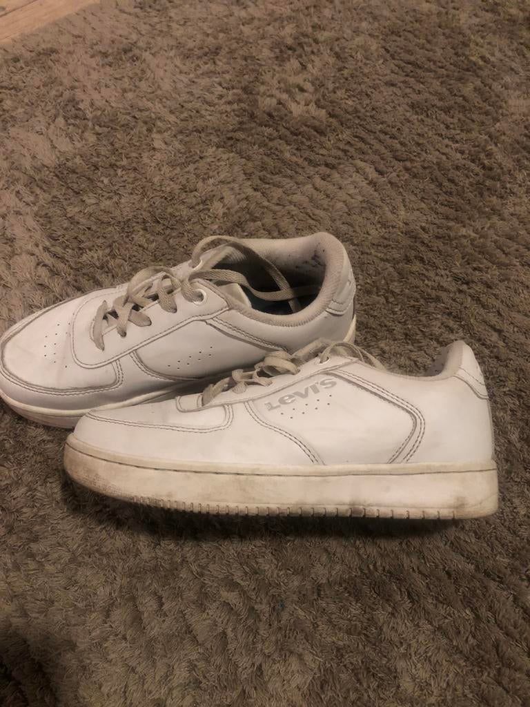 Levi’s, Gebruikt, Schoenen, Ophalen of Verzenden, Jongen