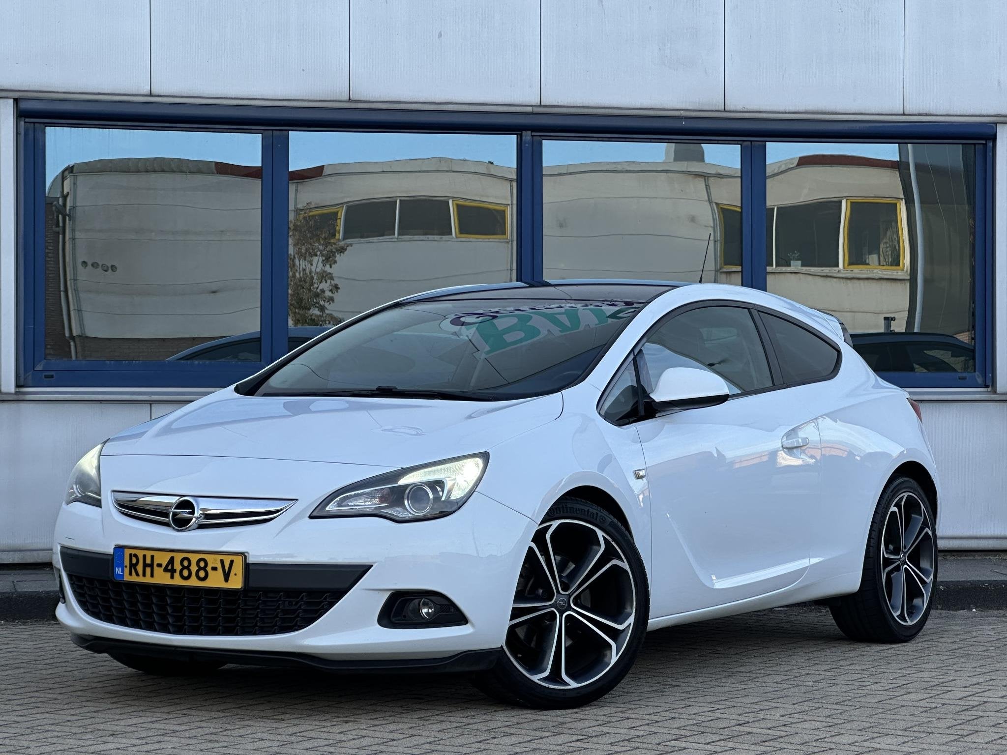 Opel Astra GTC 1.4 Turbo Sport 172 PK, Auto's, Voorwielaandrijving, 1350 kg, Gebruikt, Euro 6