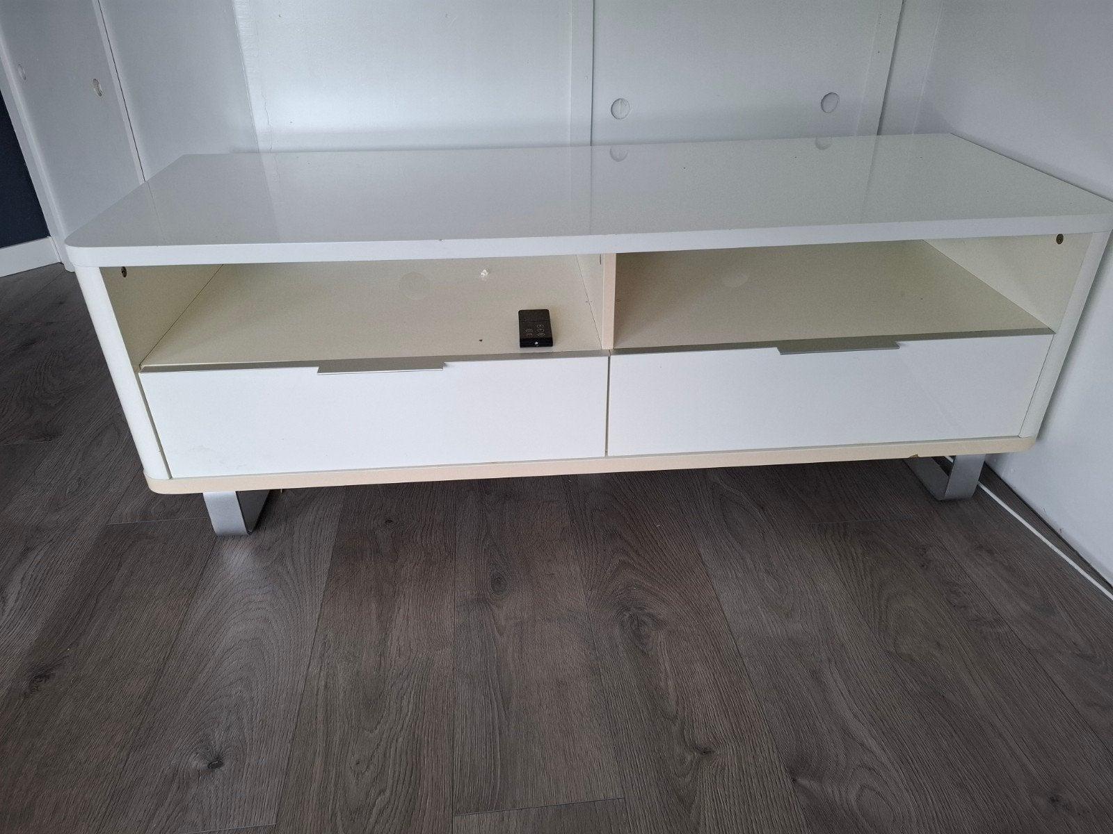 Witte TV-meubel met lades, Overige materialen, Gebruikt, 100 tot 150 cm, Ophalen of Verzenden