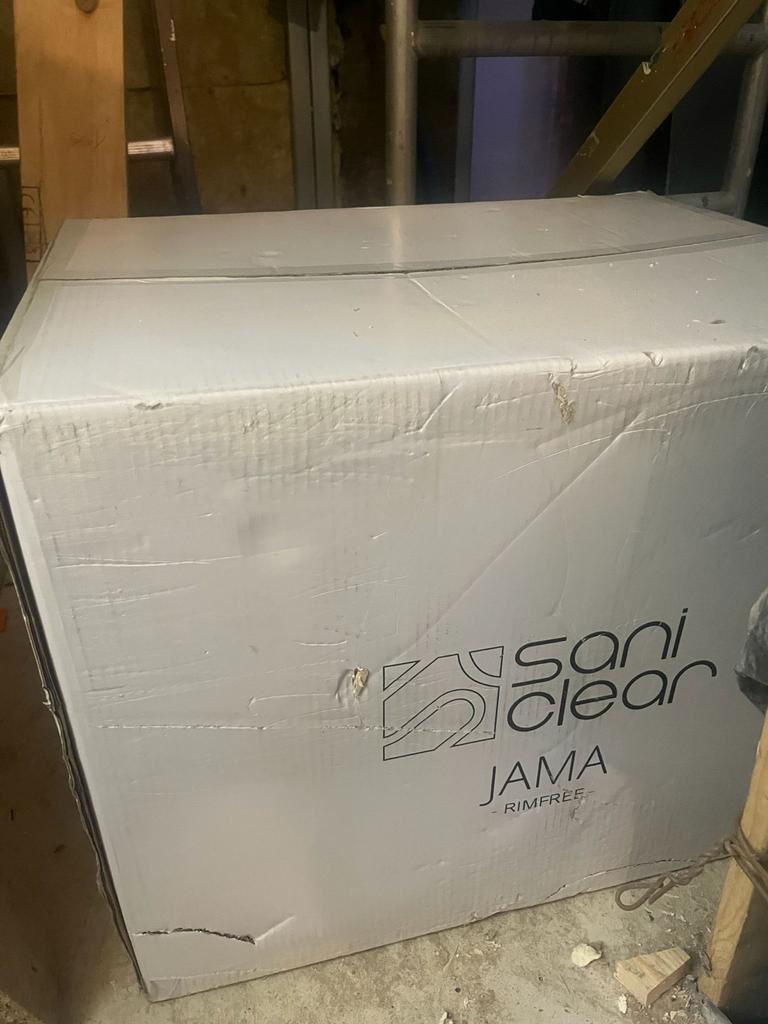 Nieuw SaniClear Jama Rimfree Toilet zonder softclose deksel, Ophalen of Verzenden, Nieuw, Toilet