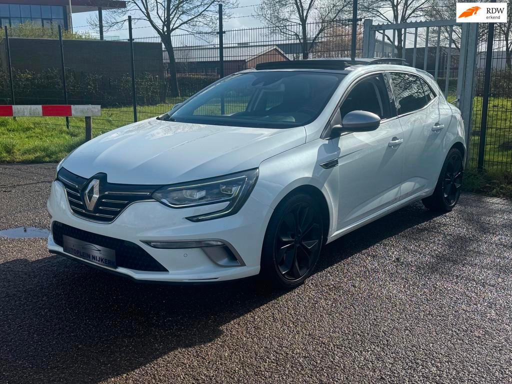 Renault MEGANE 1.3 TCe GT-Line Aut Panodak LED Camera, 1254 kg, Gebruikt, Euro 6, 4 cilinders