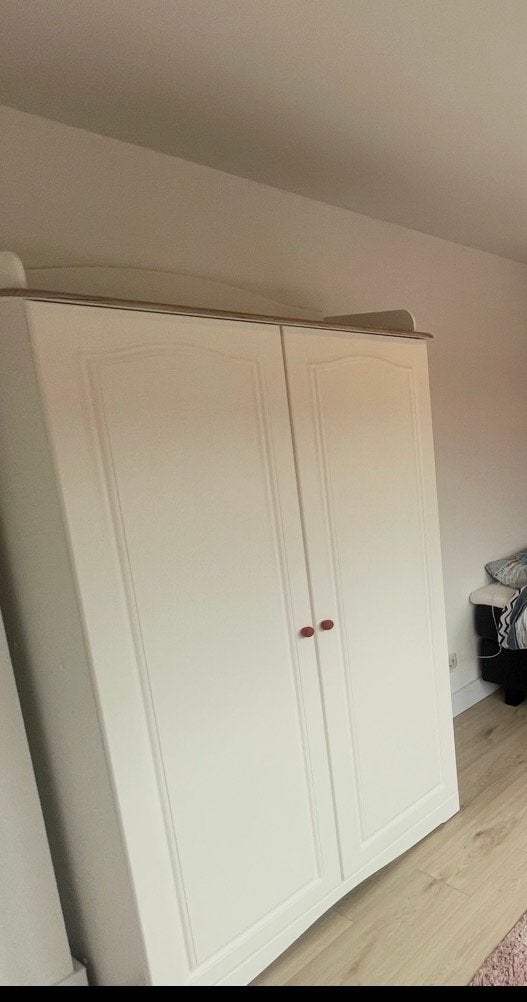 Witte kledingkast voor kinderen met opstaande rand, Ophalen, Kast, 50 tot 70 cm, 105 cm of meer