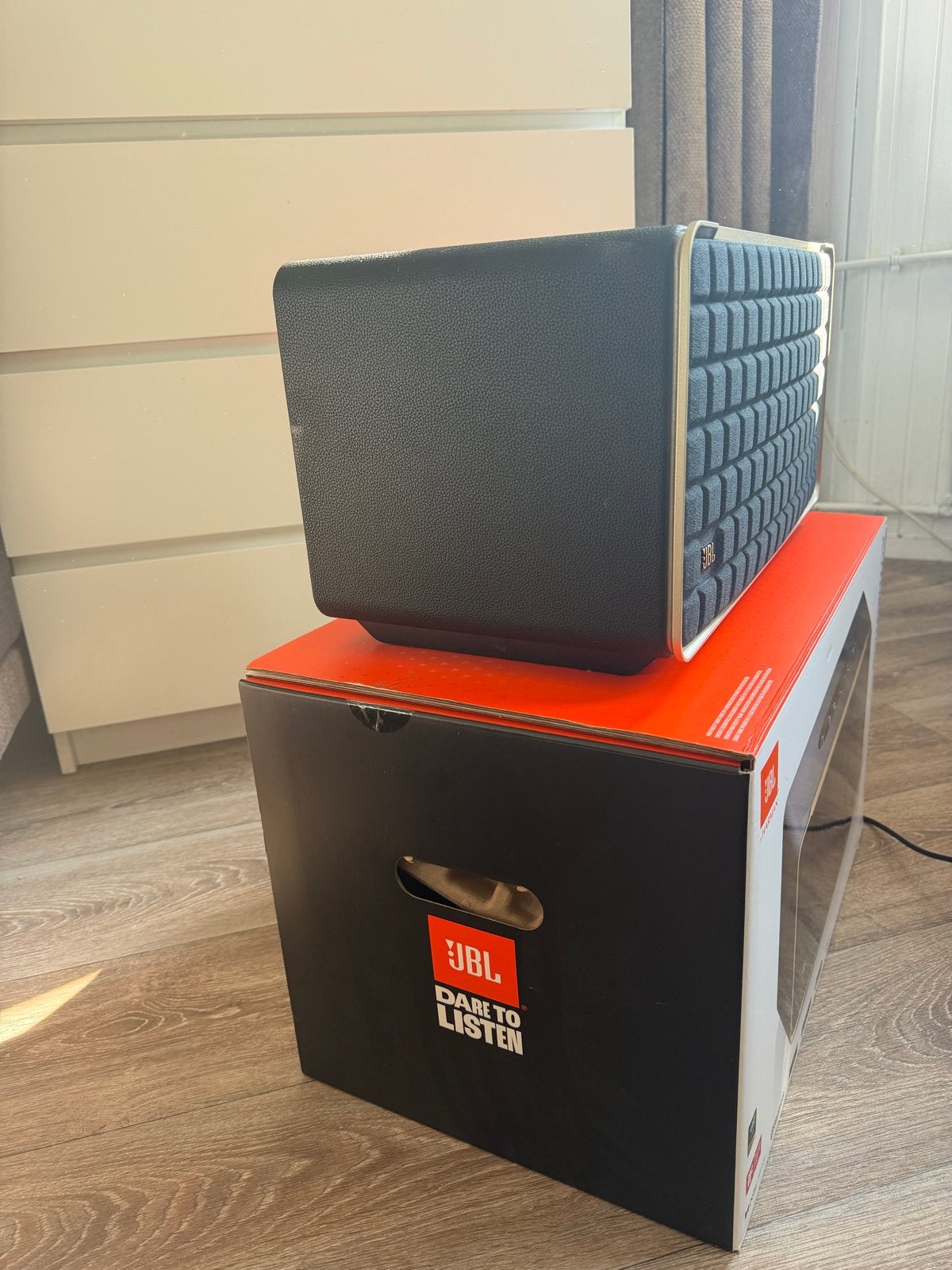 Foto 5 van JBL Authentics 500 Smart Speaker - Zo goed als nieuw, incl.