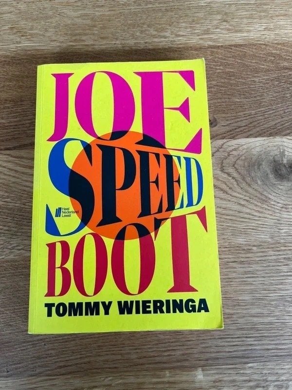 Tommy Wieringa - Joe Speedboot - paperback, Boeken, Romans, Zo goed als nieuw, Ophalen of Verzenden
