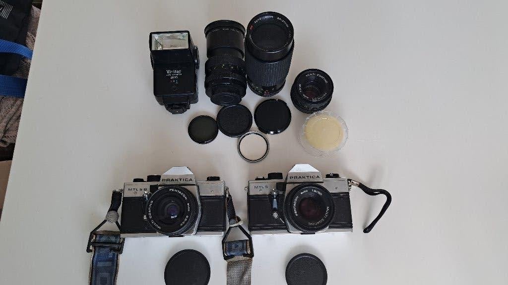 Fotocamera. 2 x Praktica + accessoires Euro 70,00, Ophalen, 1960 tot 1980, Fototoestel