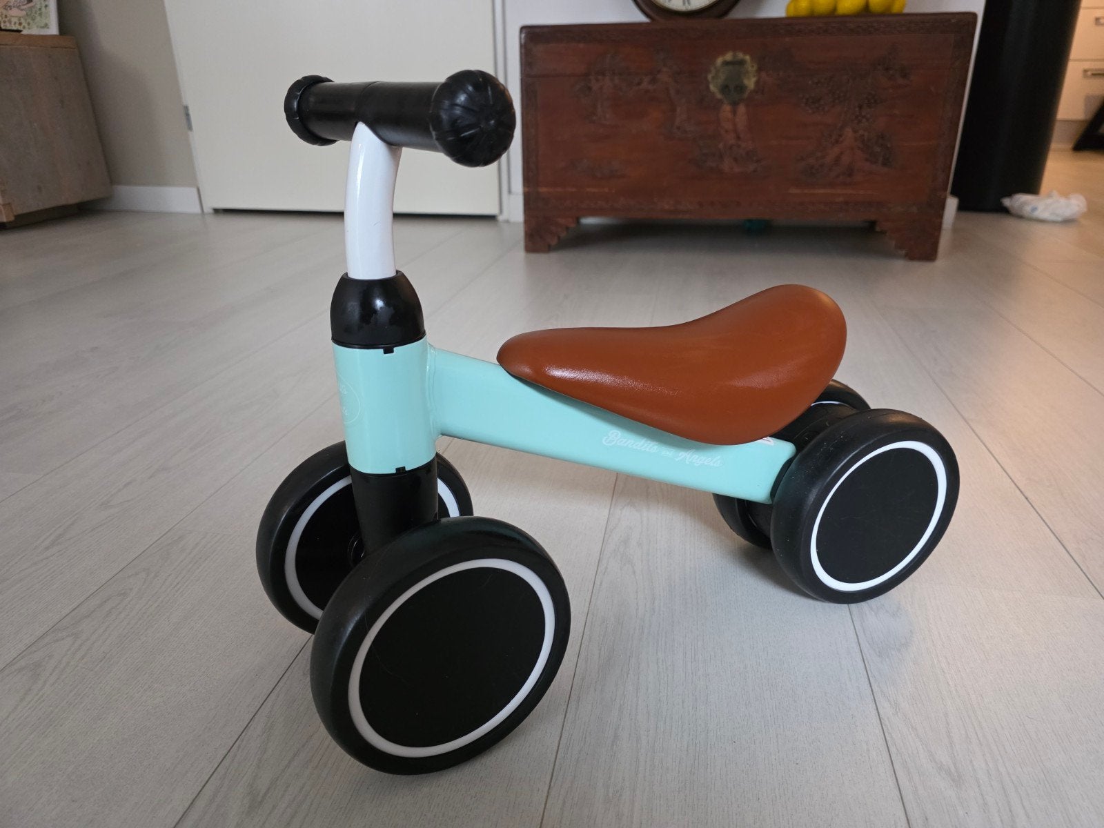 Loopfiets van Bandits & Angels vanaf 1 jaar, Ophalen, Zo goed als nieuw