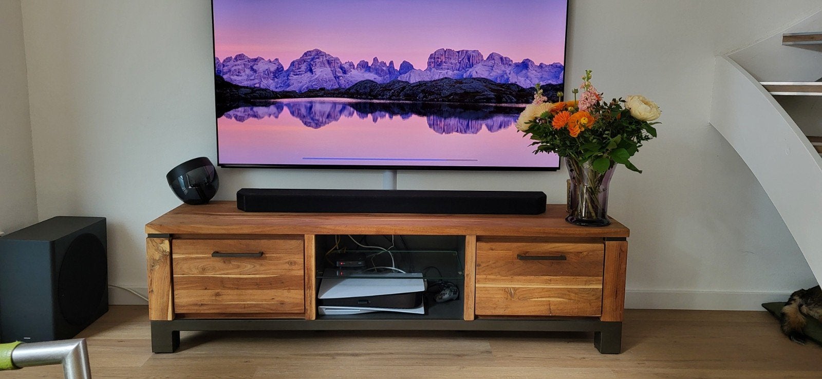 Henders & Hazel TV-meubel, Ophalen, 150 tot 200 cm, Zo goed als nieuw, Minder dan 100 cm