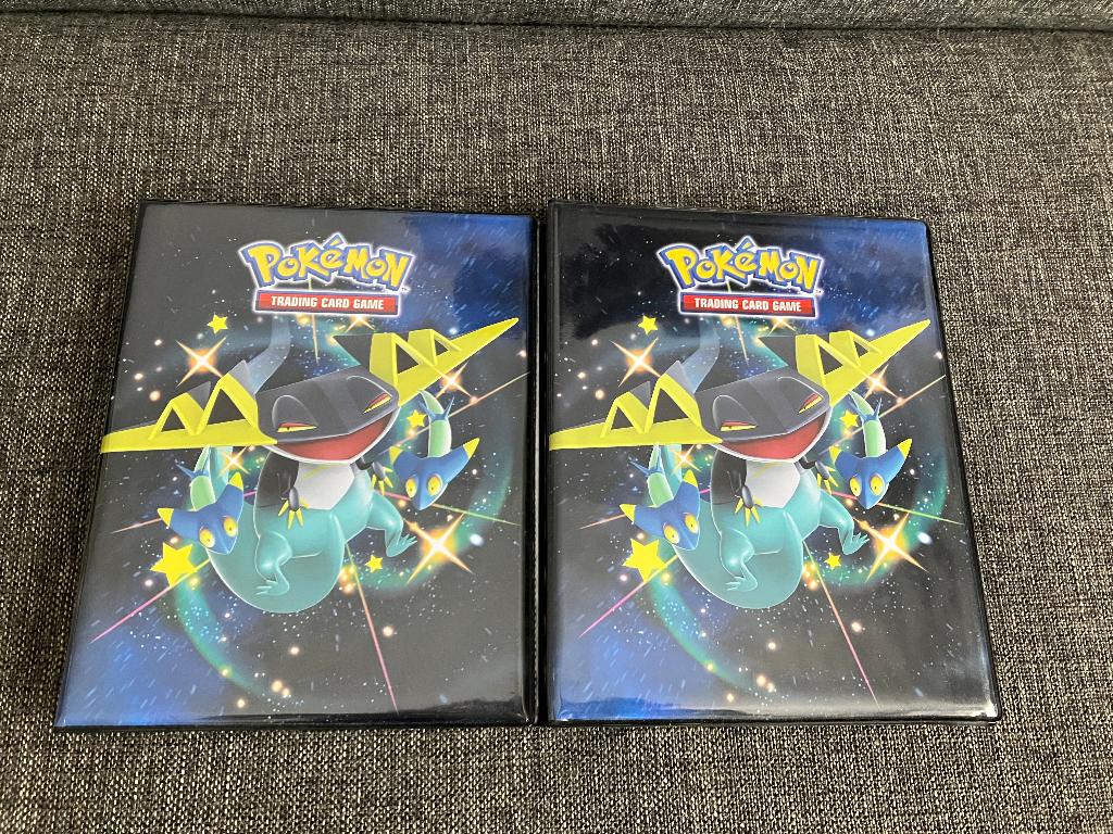 Pokemon 4 pocket map binder Sword and Shield Shining Fates, Ophalen of Verzenden, Nieuw, Overige typen