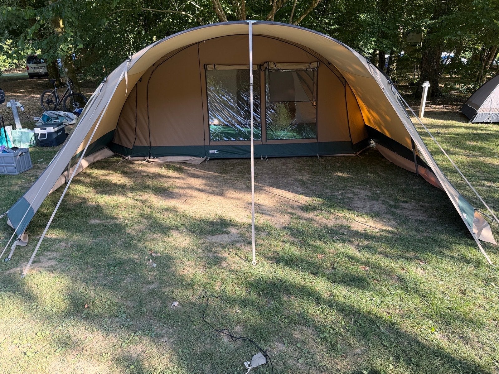 BACO 4600 tunneltent - Ruime gezinstent, Ophalen, Gebruikt, Tot en met 6