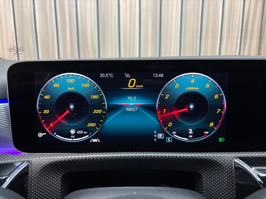 Mercedes-Benz A-klasse 200 Business Solution AMG|Pano|Burmes, Auto's, Mercedes-Benz, Gebruikt, 4 cilinders, 163 pk, Bedrijf