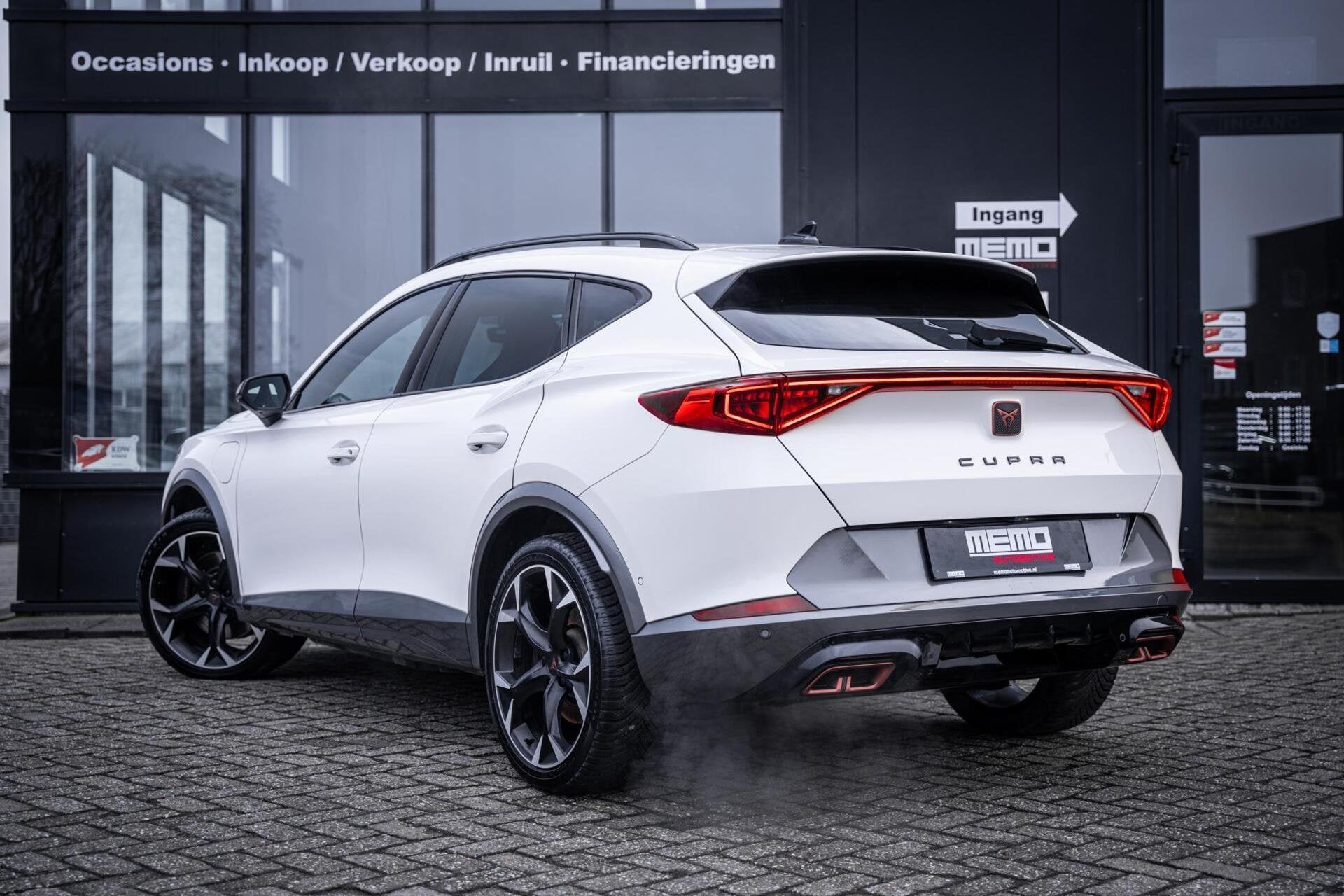 CUPRA Formentor 1.4 e-Hybrid VZ Performance*245PK*CAMERA*, Auto's, Dealer onderhouden, Gebruikt, 4 cilinders, Wit
