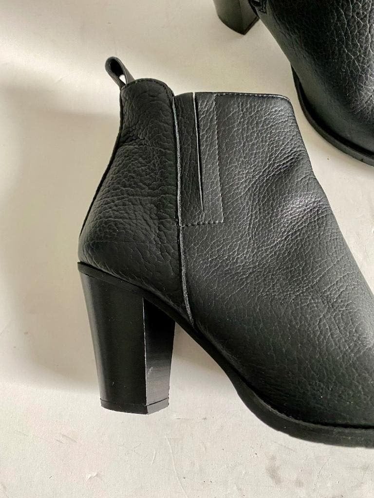 i550 Gardenia Copenhagen maat 38 leren lage laarsjes enkel, Kleding | Dames, Schoenen, Zwart, Ophalen of Verzenden, Zo goed als nieuw