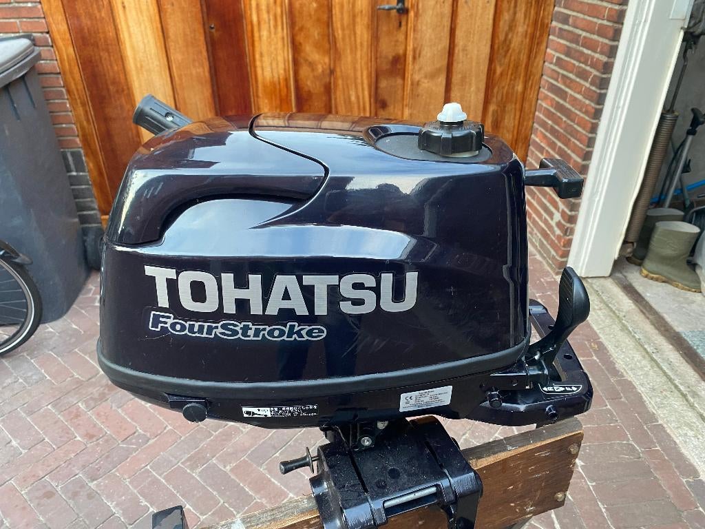 Tohatsu kortstaart motor 6 pk, Watersport en Boten, Platbodems, Ophalen, Gebruikt, Aluminium, Benzine