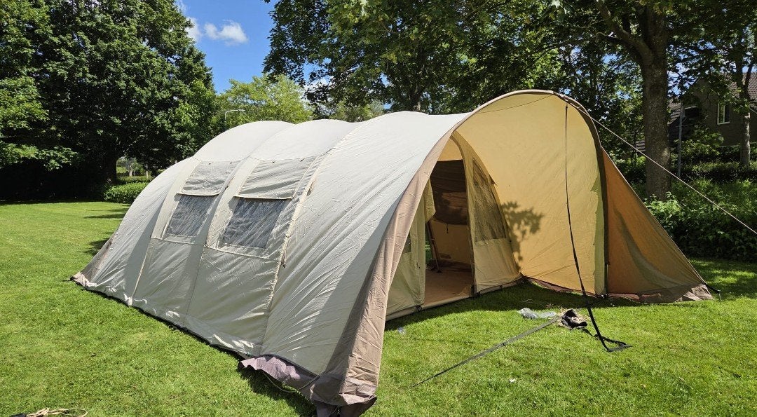 Bardani VillaNova 400. 6 persoons familie tent., Caravans en Kamperen, Tenten, Ophalen, Gebruikt, Tot en met 2