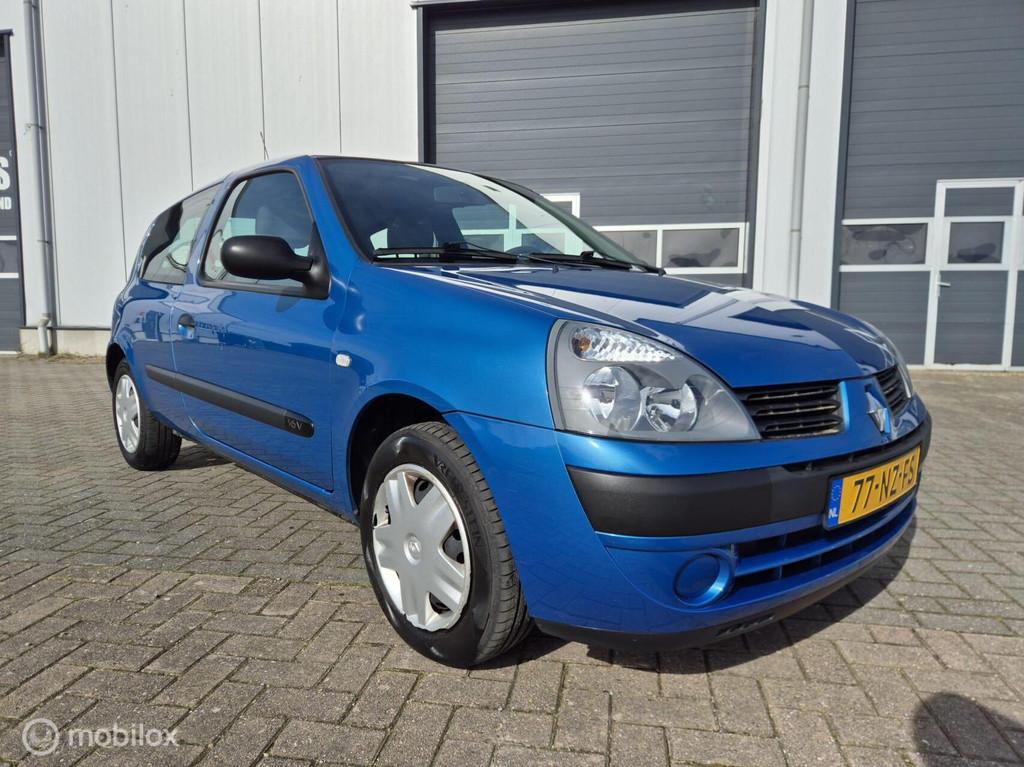 Renault Clio 1.2-16V Dynamique Comfort | Dealer o.h. | Dakje, Auto's, Renault, Voorwielaandrijving, Gebruikt, 31 €/maand, Blauw