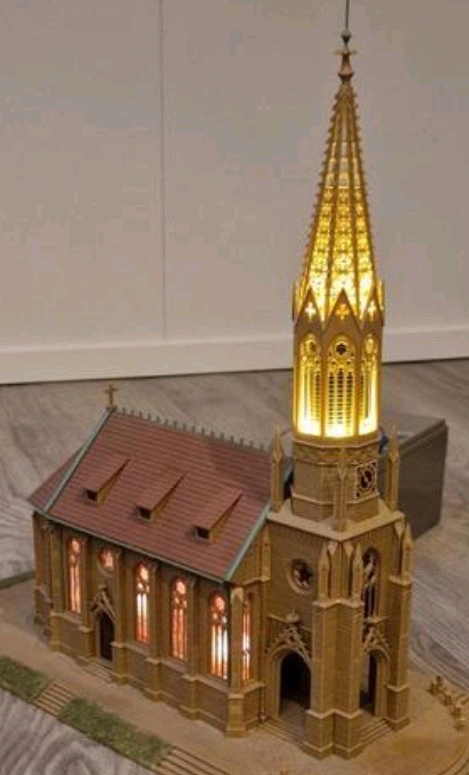 Kibri/Faller Kerk met LED verlichting (Marklin, HO), Hobby en Vrije tijd, Modeltreinen | H0, Ophalen of Verzenden