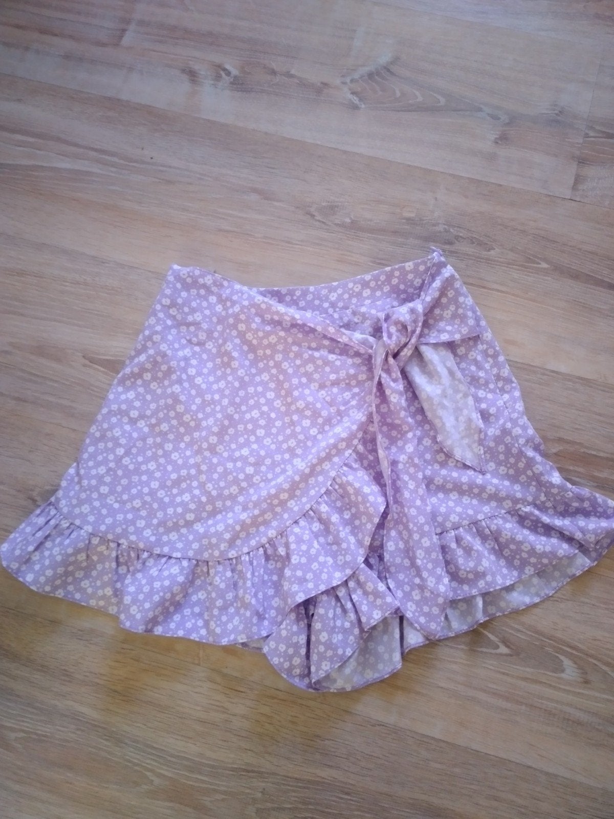 zgan kort broekje met overslag maat XS, Kleding | Dames, Broeken en Pantalons, Kort, Loevia, Paars, Ophalen of Verzenden