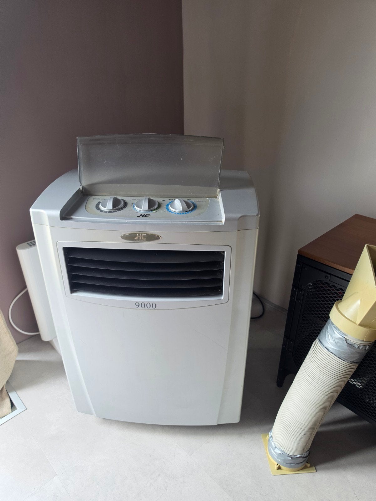 Mobiele airco 9000 BTU - HE, Ophalen, Gebruikt, Minder dan 60 m³, 3 snelheden of meer