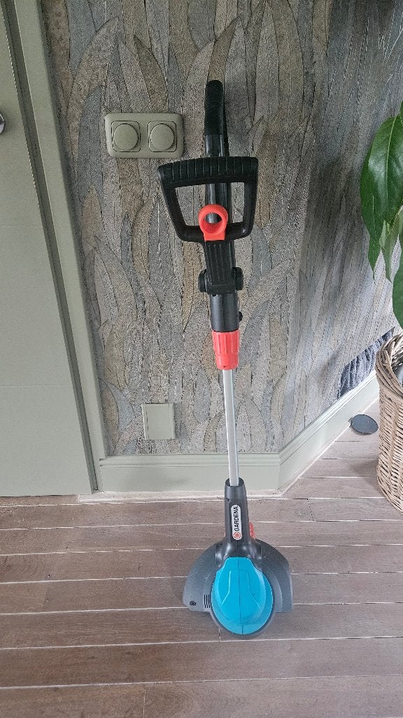 Gardena EasyCut gras trimmer, Ophalen, Zo goed als nieuw, Elektrisch, Gardena