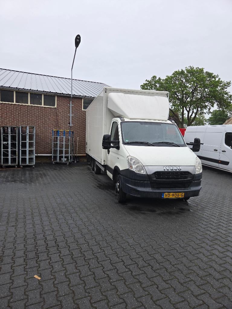Iveco Daily Clickstar BE 40C 2013, Auto's, Bestelauto's, Euro 5, Zwart, Iveco, 2020 kg