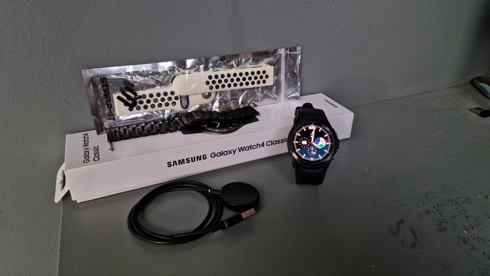 Samsung Galaxy Watch Classic 42mm, Sieraden, Tassen en Uiterlijk, Smartwatches, Conditie, Zwart, Ophalen of Verzenden, Zo goed als nieuw