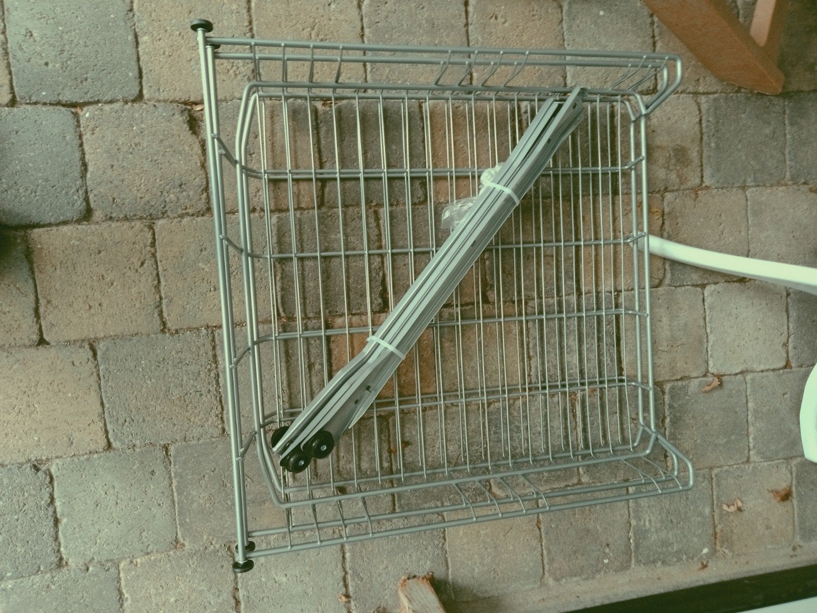ijzeren uitschuifbare lades met geleiders samen € 8.00, Huis en Inrichting, Ophalen, 25 tot 50 cm, 50 tot 100 cm, Minder dan 100 cm