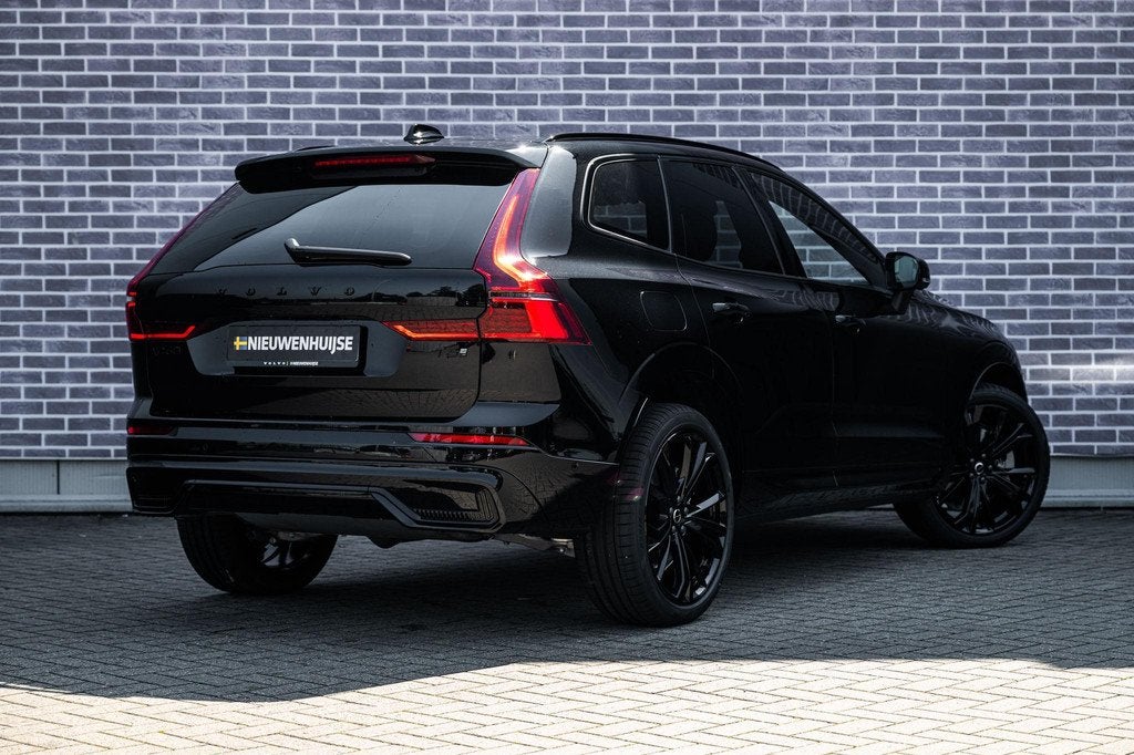 Volvo XC60 2.0 T6 Plug-in hybrid AWD Plus Black Edition | Tr, Auto's, Volvo, Automaat, Gebruikt, Euro 6, 4 cilinders