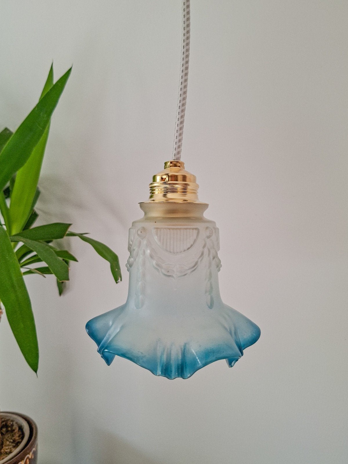 Vintage glazen lampenkap met blauwe rand, Ophalen of Verzenden