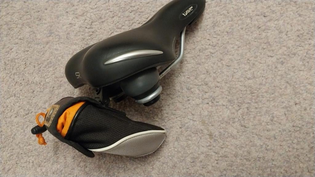 Fietszadel met gazelle zadeltasje, Ophalen of Verzenden