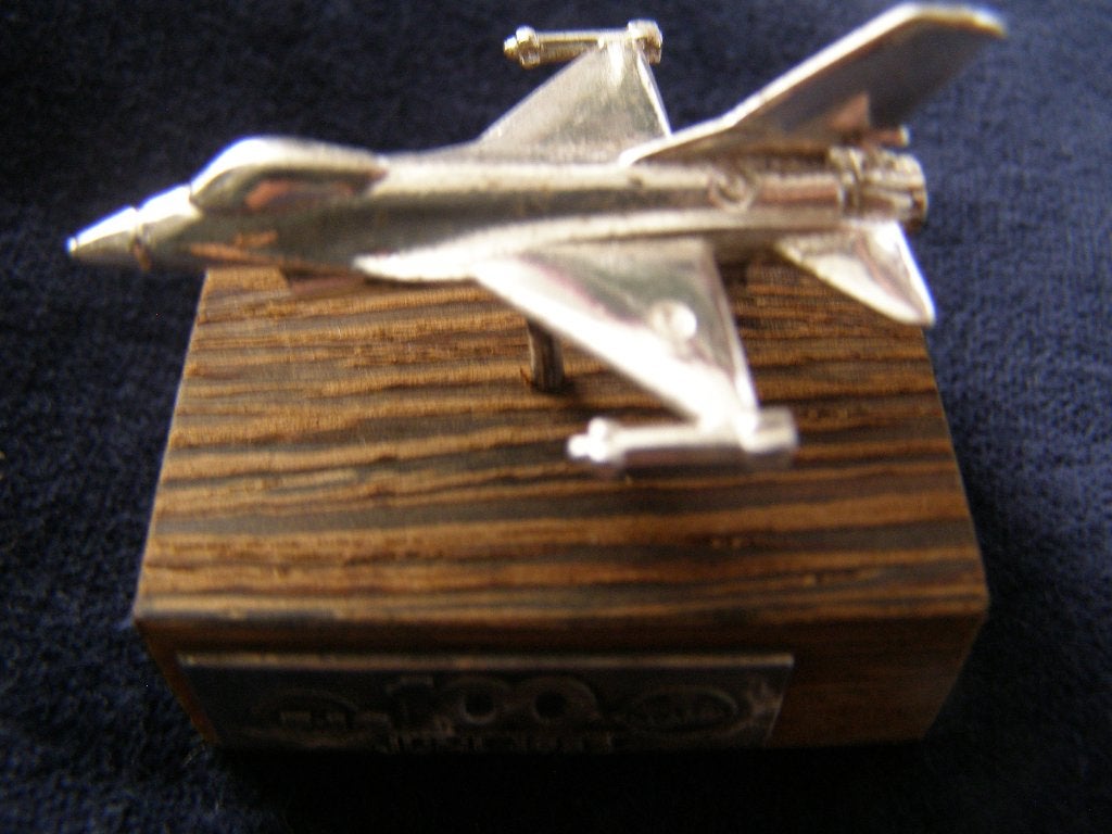 Zilver miniatuur vliegtuig Fokker F16 100e exemplaar 1982, Ophalen of Verzenden, Zo goed als nieuw, Schaalmodel