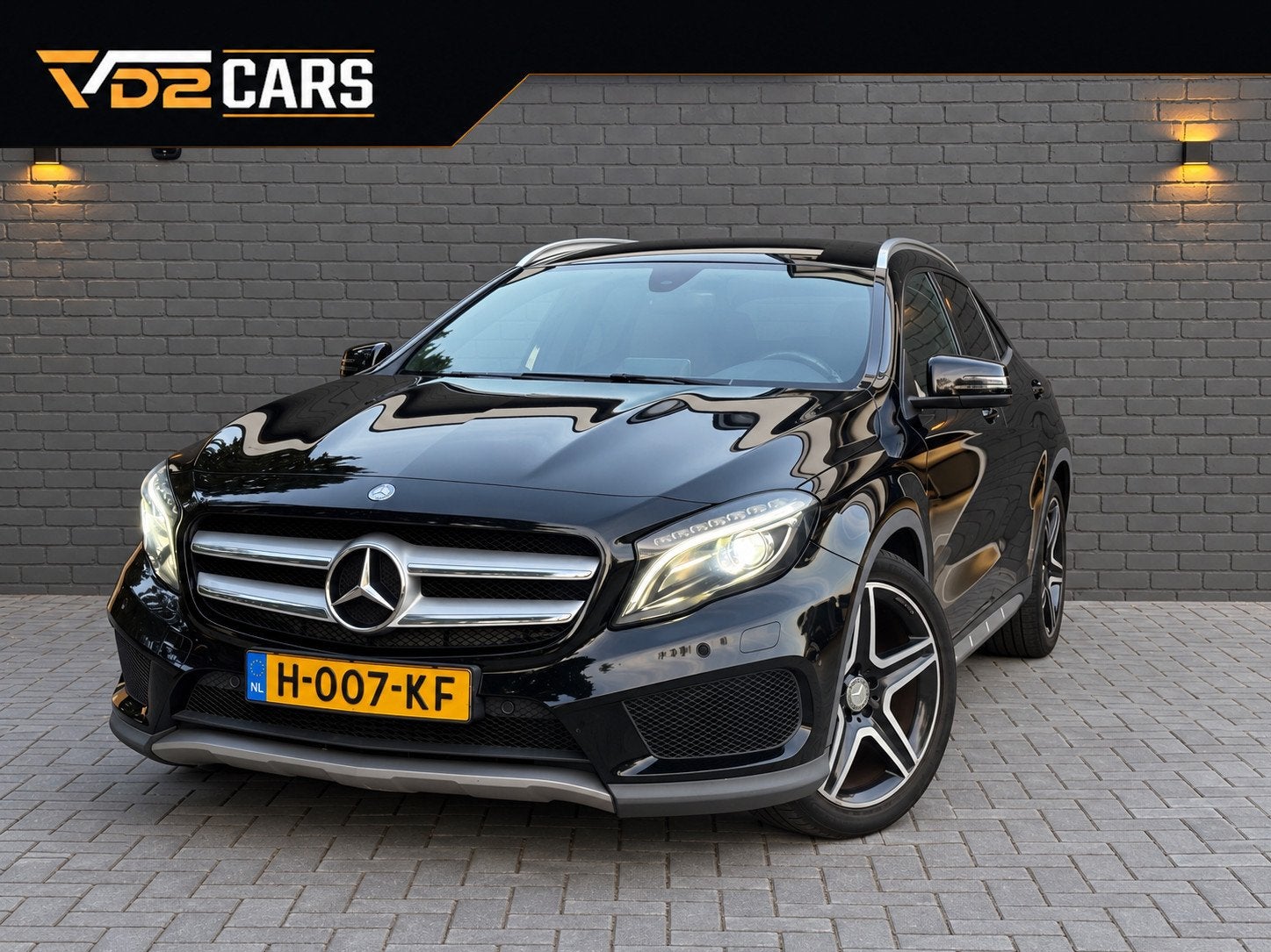 Mercedes-Benz GLA-klasse 200 AMG | Carplay | Automaat |, Auto's, Gebruikt, Euro 6, 715 kg, Zwart