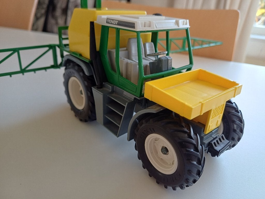 Siku fendt tractor spuitmachine 1/32, Ophalen of Verzenden, Gebruikt, Tractor of Landbouw, SIKU